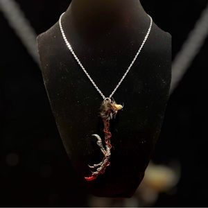 Real magpie’s claw choker